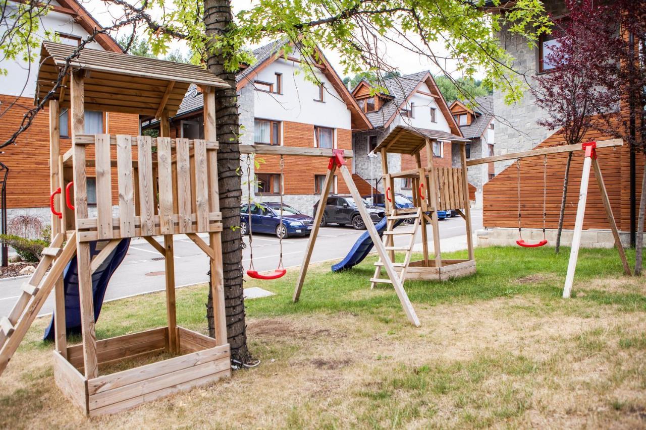Zazi Apartmany Mýto pod Ďumbierom エクステリア 写真